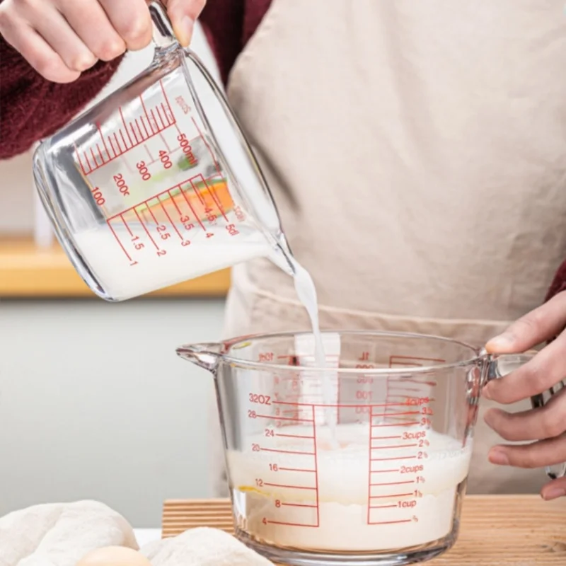 Kitchen Baking Essentials - 2/4 Cup Glass Measuring Cup For