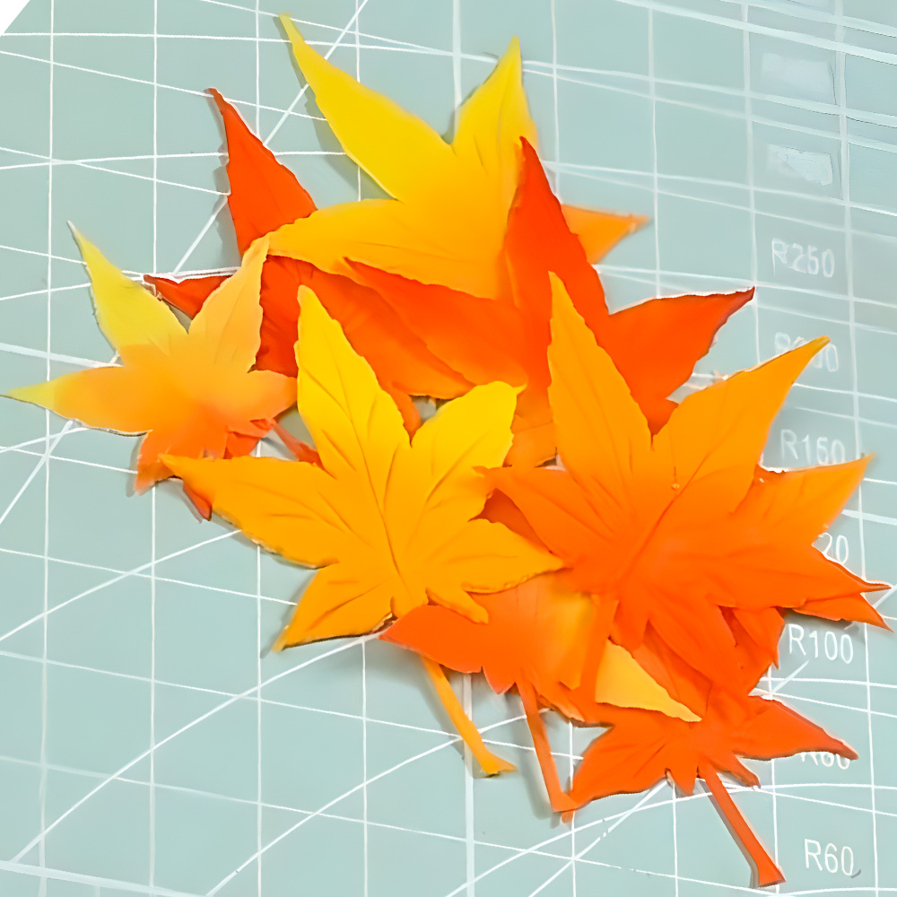 Fall Maple Leaf Plastic Cutter - огляд і ціна Cookie Cutter Set