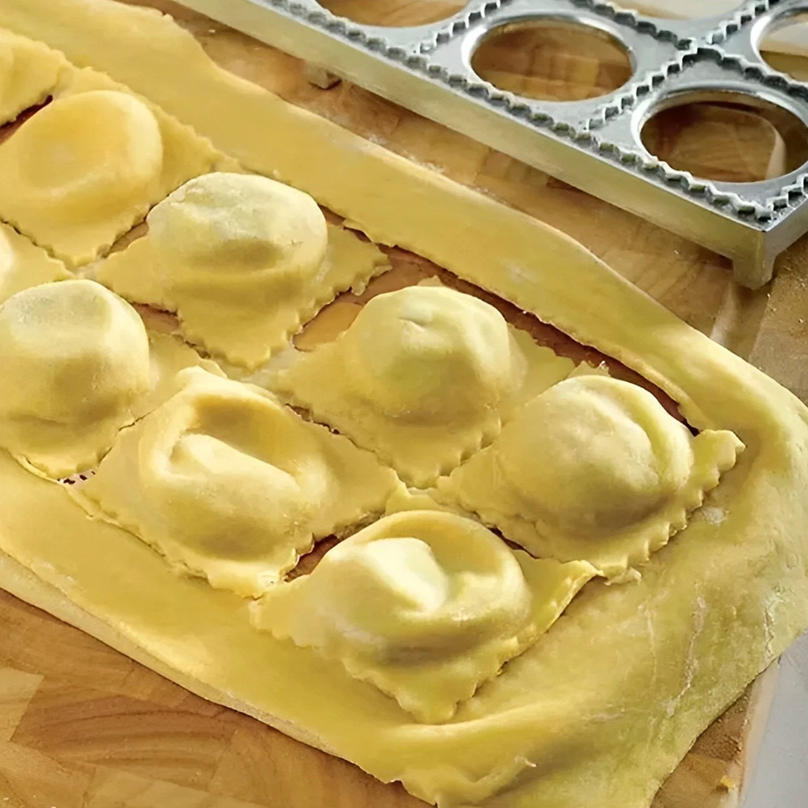 Dumpling Mold 12 Holes Ravioli - огляд і ціна Kitchen Baking Store