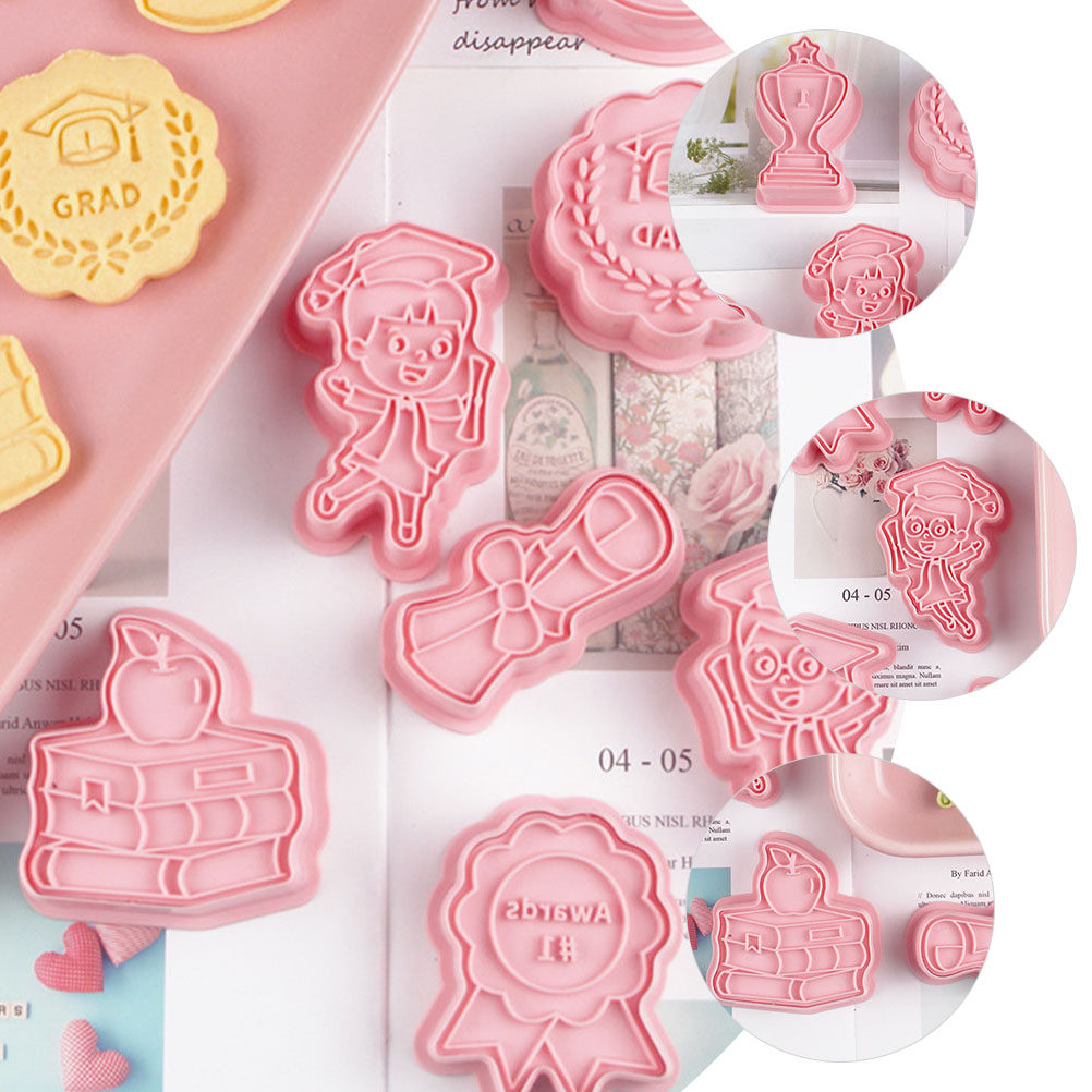 8Pcs Graduation Cookie Cutter  - огляд і ціна Cookie Cutter Set
